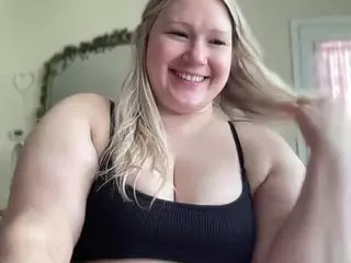 Piggy Rose's Live Sex Cam Show