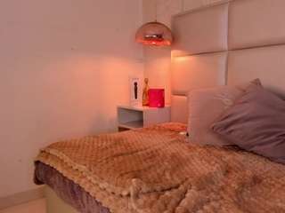 eva-beluccii Live Webcam on CamSoda