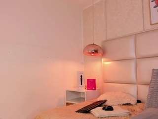 eva-beluccii Drink live webcam