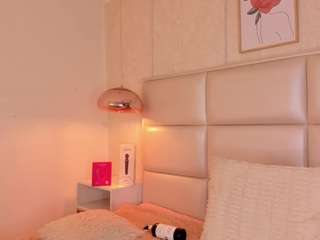 eva-beluccii live cam profile