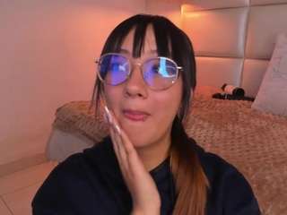 Aily Yozuko live cam preview