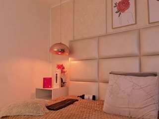 eva-beluccii's live room