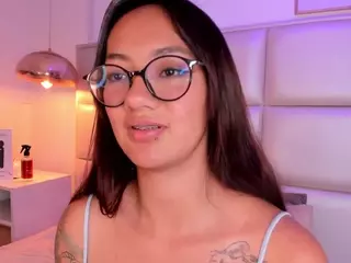 Aily Yozuko's Live Sex Cam Show