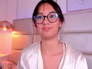 Aily Yozuko's Live Sex Cam Show