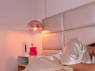 Aily Yozuko's Live Sex Cam Show