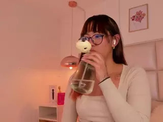 Aily Yozuko's Live Sex Cam Show