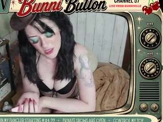 bunnibutton Live Webcam on CamSoda