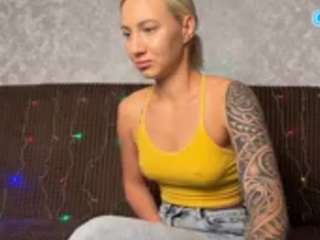 hotsweetbb Live Webcam on CamSoda