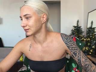 hotsweetbb's CamSoda show and profile