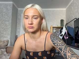 hotsweetbb's CamSoda show and profile