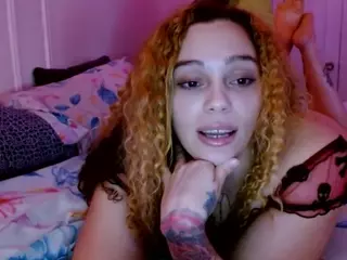 Sapphire Storm's Live Sex Cam Show