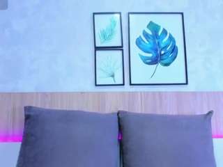 alanna-hank Live Webcam on CamSoda