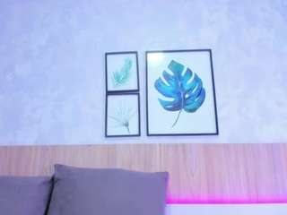 alanna-hank Live Webcam on CamSoda