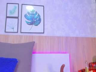 Alanna-hank - the hottest slut on webcam for your pleasure alanna-hank from CamSoda