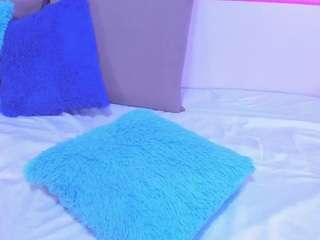  alanna-hank chat room