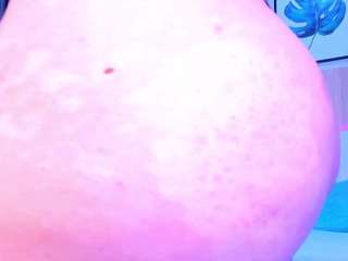 alanna-hank Live Webcam on CamSoda