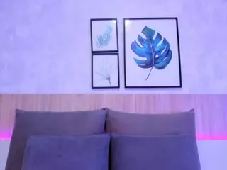 Alanna-Hank's Live Sex Cam Show