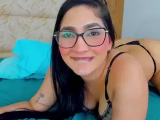 AntonellaRogers's Live Sex Cam Show