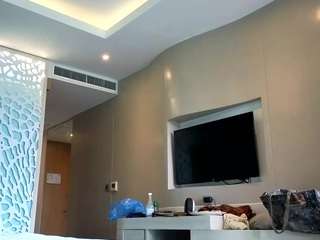 Explore Niviawolfe's stunning stream for enticing hotness niviawolfe from CamSoda