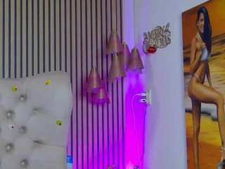 هذا النموذج مباشر الآن. playfulshow
