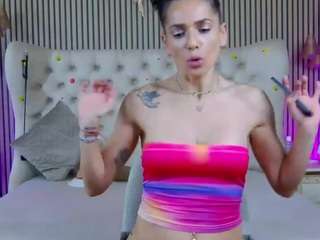 Live cam show with PlayfulShow