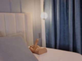 DEEP THROAT QUEEN! Bj with my big BBC and white penis how you like it [27 tokens remaining]