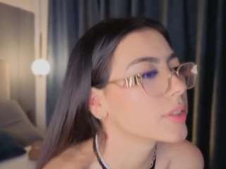 nina-rose Live Webcam on CamSoda