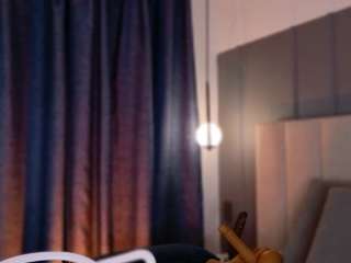 Live webcam model nina-rose on Soda Cams