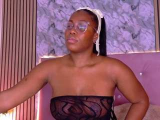 le modèle choco-dessert est en webcam porno dans un show sur le site camsoda, il possède les tags suivants: anal,lovense,young-adult,toys,tease,strip,spank,pussy,ass,lush,orgasm,handjob,flashing,fingers,dildo,cum,brown-eyes,blowjob,black-hair,asshole