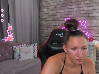 SarahCoksss's Live Sex Cam Show