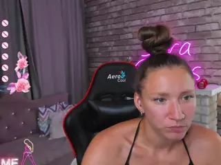 SarahCoksss's Live Sex Cam Show