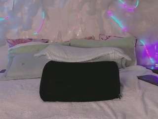 le modèle emmajohnss est en webcam porno dans un show sur le site camsoda, il possède les tags suivants: amateur,orgasm,fuck machine,full nudity,gagging,geek,hairy pussy,lush,milf,natural,nipple piercings,pov,feet,pussy,ride,ride torso,smoking,squirt,squirter,tattoos