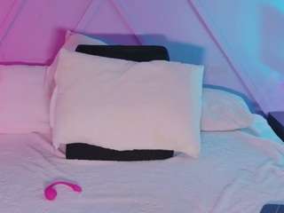 Emma live cam preview