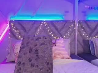 Emma's Live Sex Cam Show