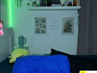 marinalovesyou Live Webcam on CamSoda