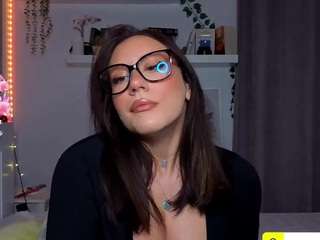 marinalovesyou Live Webcam on CamSoda