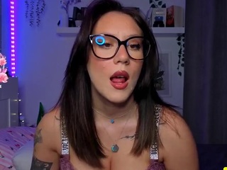 marinalovesyou Live Webcam on CamSoda