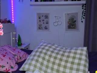 marinalovesyou Live Webcam on CamSoda