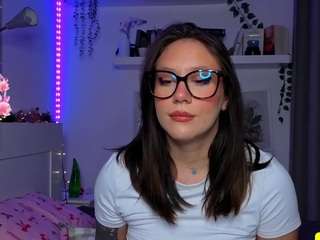 marinalovesyou Live Webcam on CamSoda