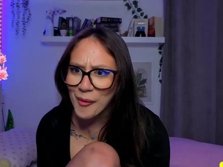 marinalovesyou Live Webcam on CamSoda