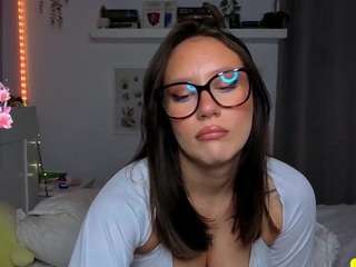 marinalovesyou Live Webcam on CamSoda