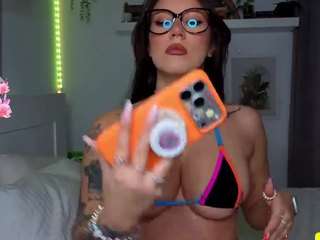 marinalovesyou Live Webcam on CamSoda