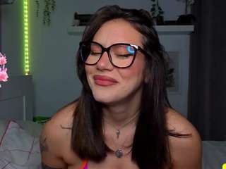 marinalovesyou Live Webcam on CamSoda