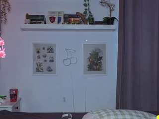 marinalovesyou Live Webcam on CamSoda