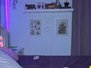 marinalovesyou Live Webcam on CamSoda