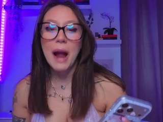 marinalovesyou Live Webcam on CamSoda