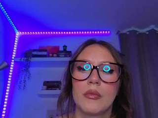 marinalovesyou Live Webcam on CamSoda