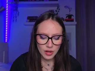 Live webcam model marinalovesyou on Soda Cams