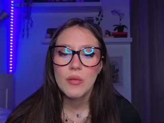 Live webcam model marinalovesyou on Soda Cams