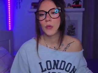 marinalovesyou live cam profile